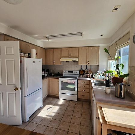 Scarborough Townhouse Apartment Toronto Exterior photo
